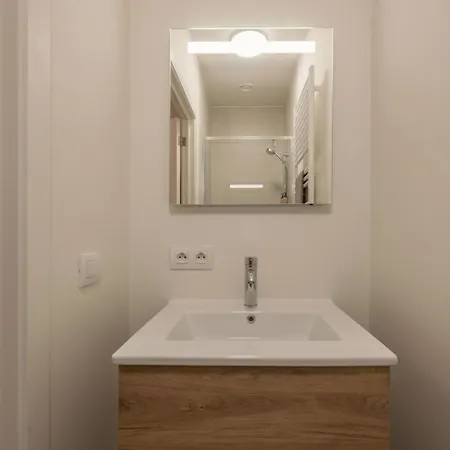 Bright 2br With Terrace For 5 * Oostende